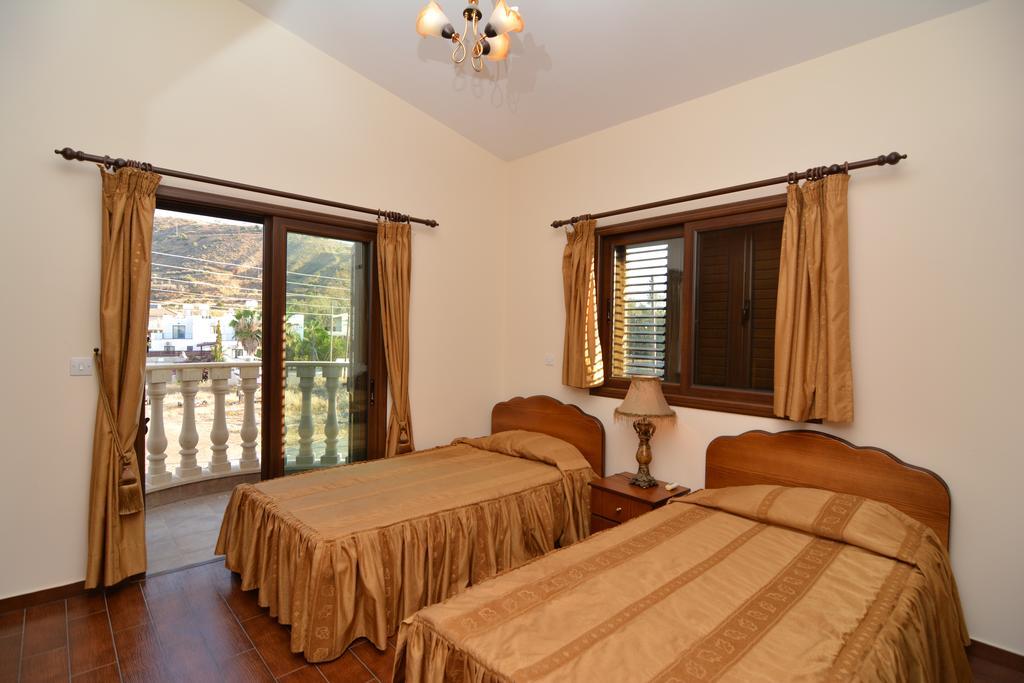 Kalli Villa Pomos Cameră foto